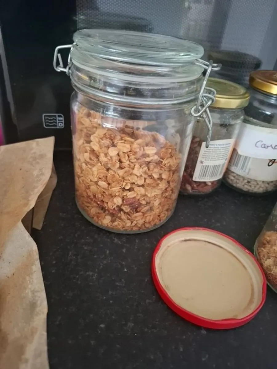 homemade granola - Image 2