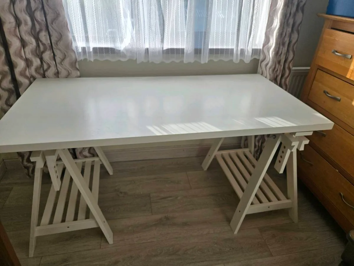 Arts & craft Table - Image 1