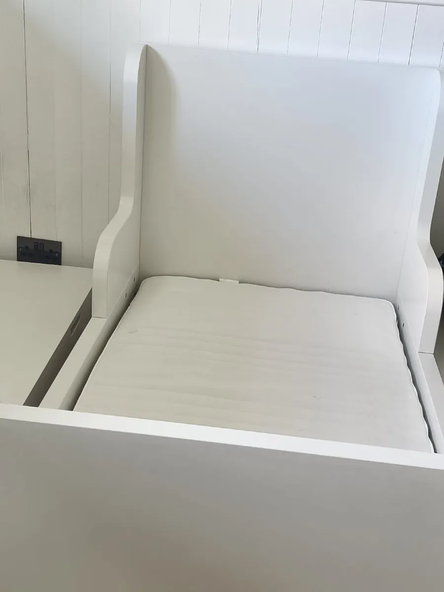 Extendable bed - Image 1