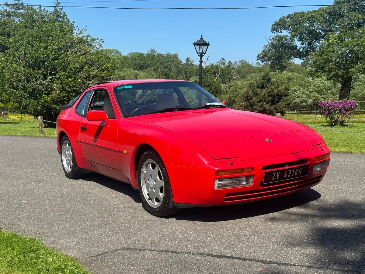 Porsche 944 S2 - Image 2