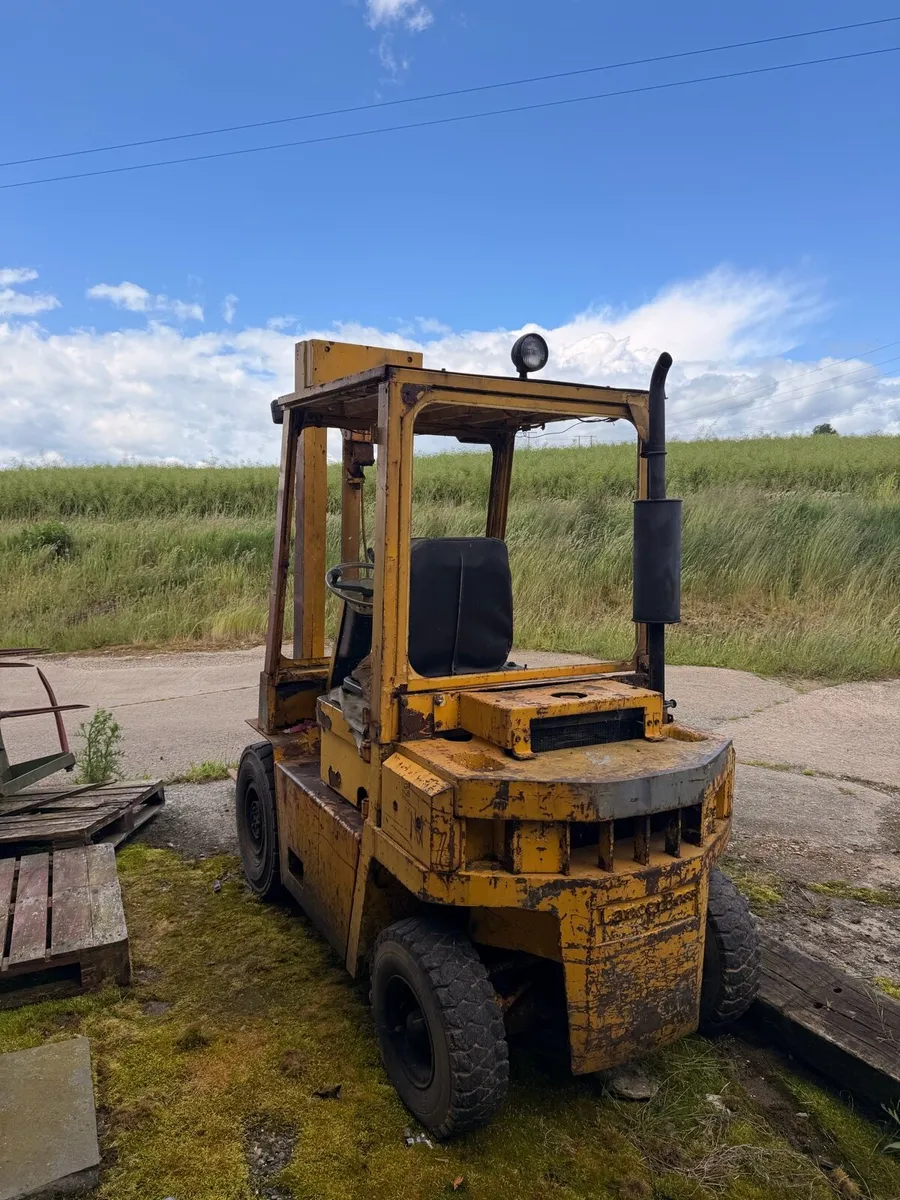 Lancerboss forklift  Perkins engine - Image 3