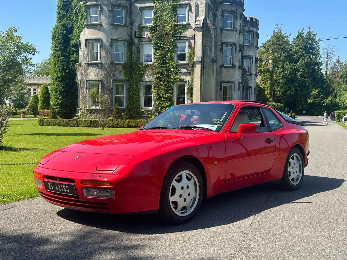 Porsche 944 S2 - Image 1