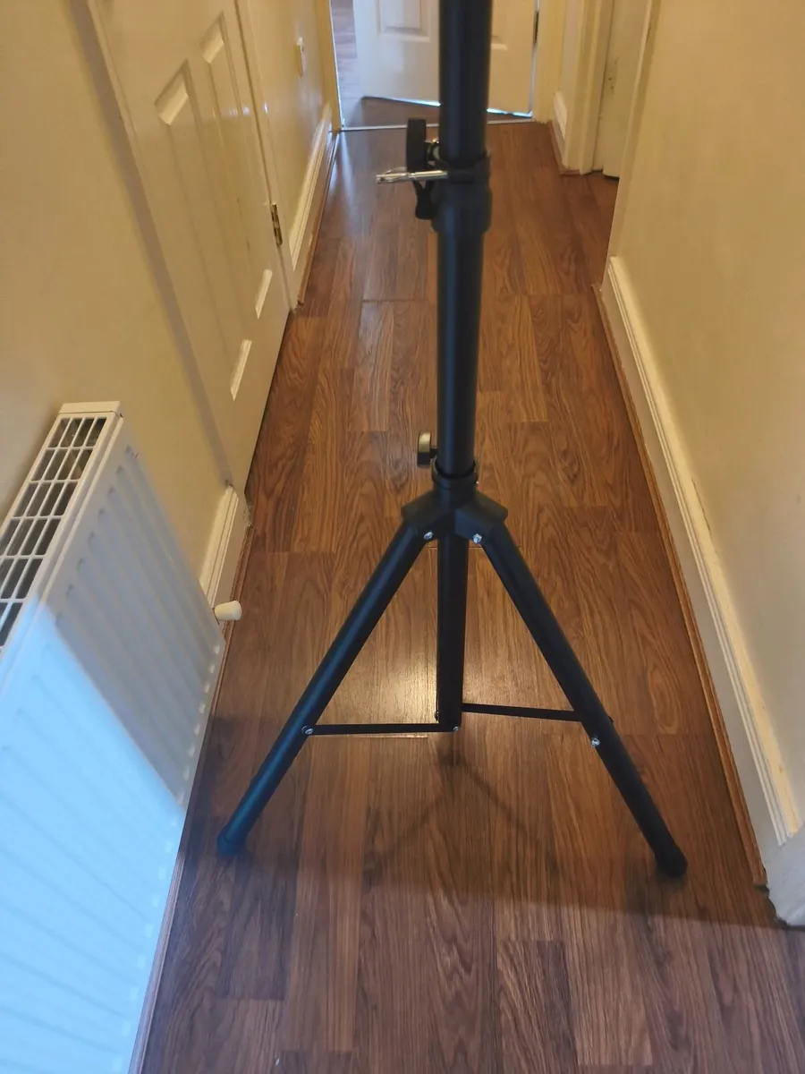 Dartboard and stand - Image 2