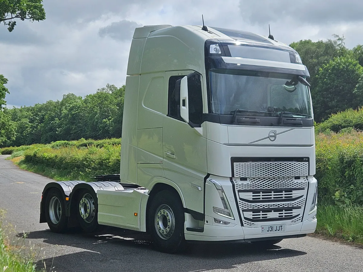 2023 (73) VOLVO FH VERSION 5 - Image 1