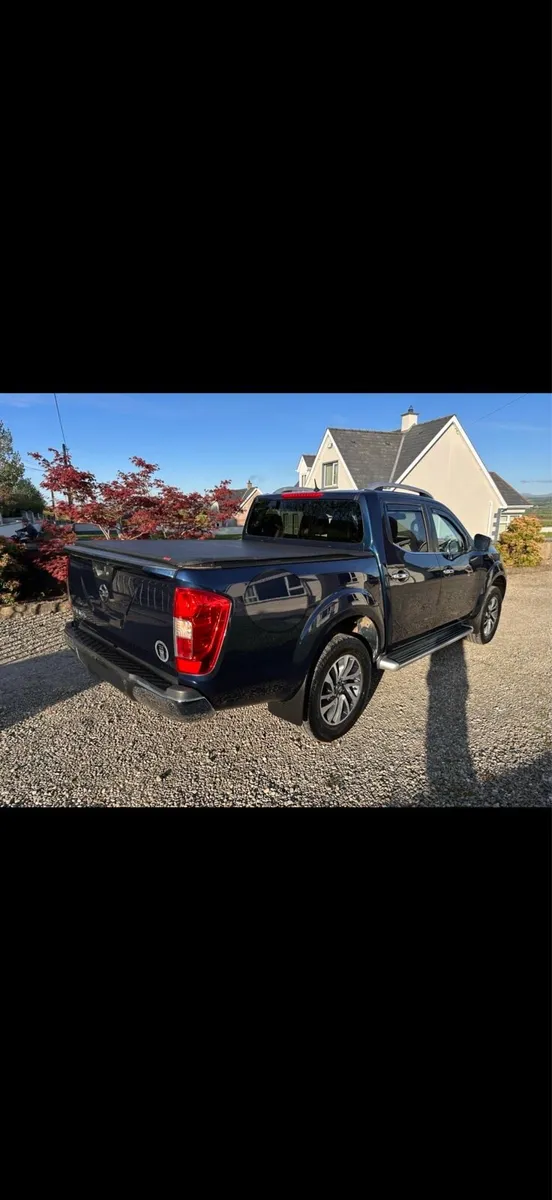 Nissan Navara Tekna - Image 2