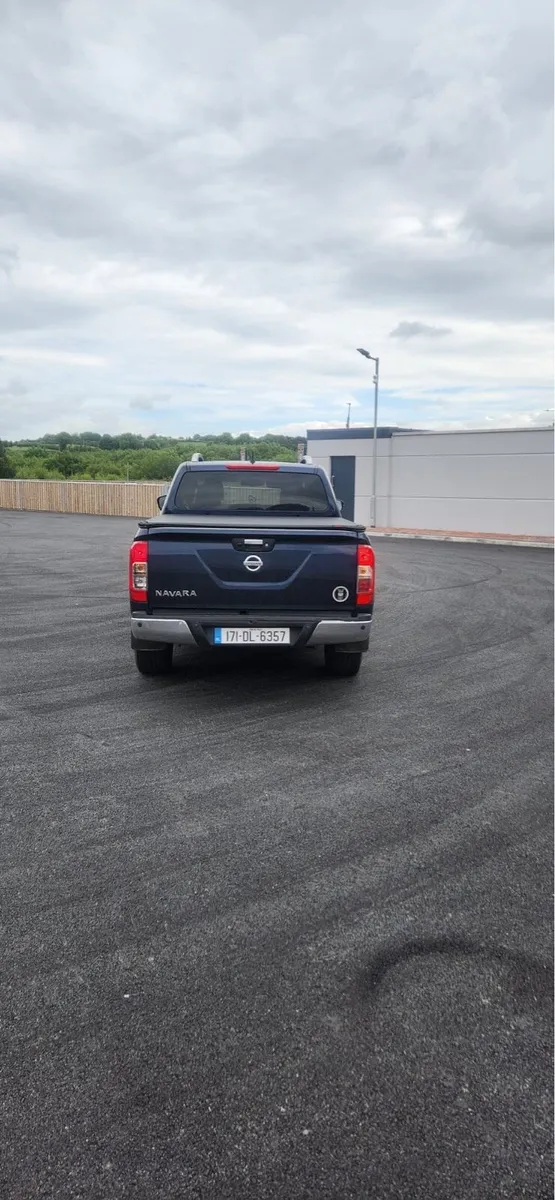 Nissan Navara Tekna - Image 4