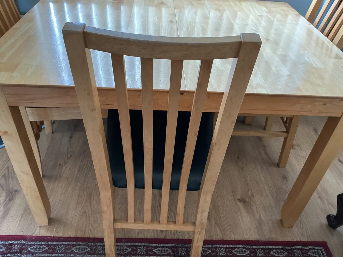 Lovely Table and chairs - Image 2