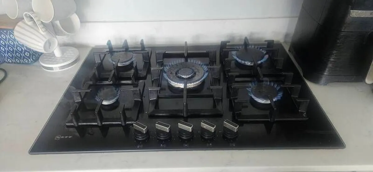 Neff Gas hob - Image 1