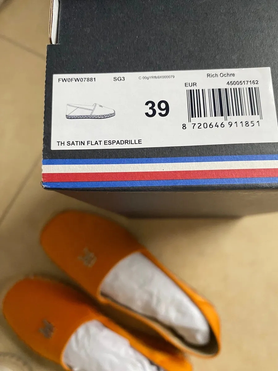Tommy Hilfiger shoes - Image 3