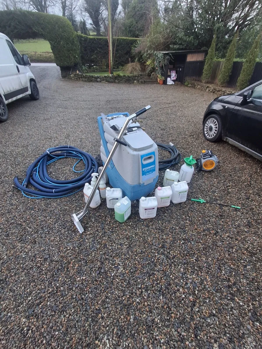 Carpet cleaning machine - Image 3