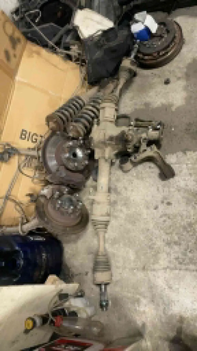 01 Landcruiser parts - Image 4