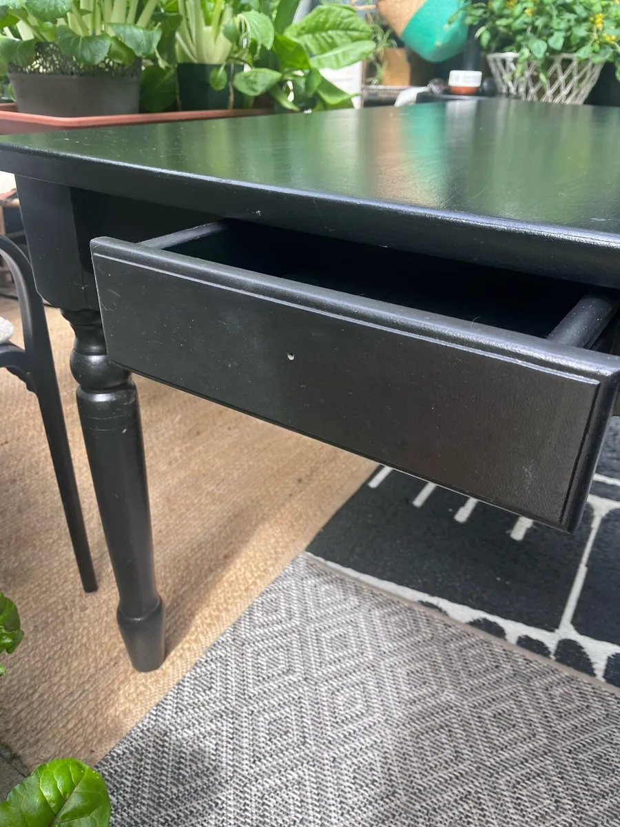 Dining table - Image 3