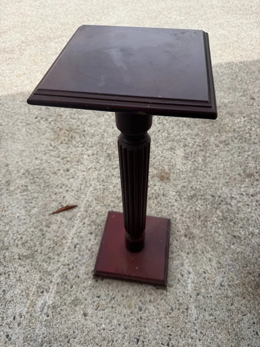 Plant pot stand