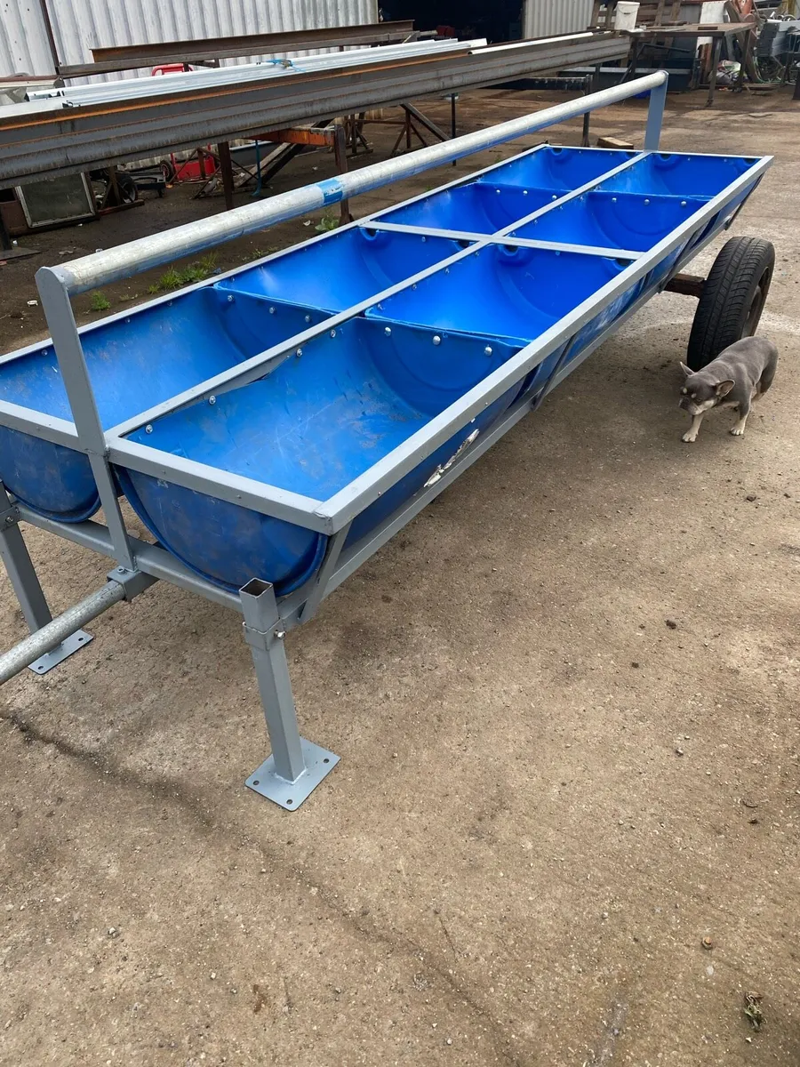 Axel Barrel trough - Image 1