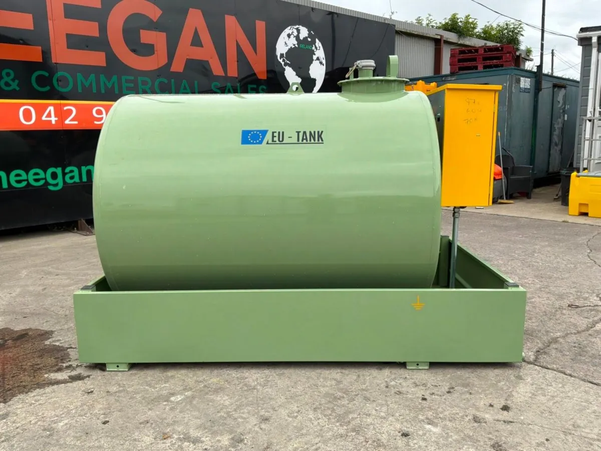 3000 litre FUEL BOWSER / STORAGE  TANK......783m. - Image 3