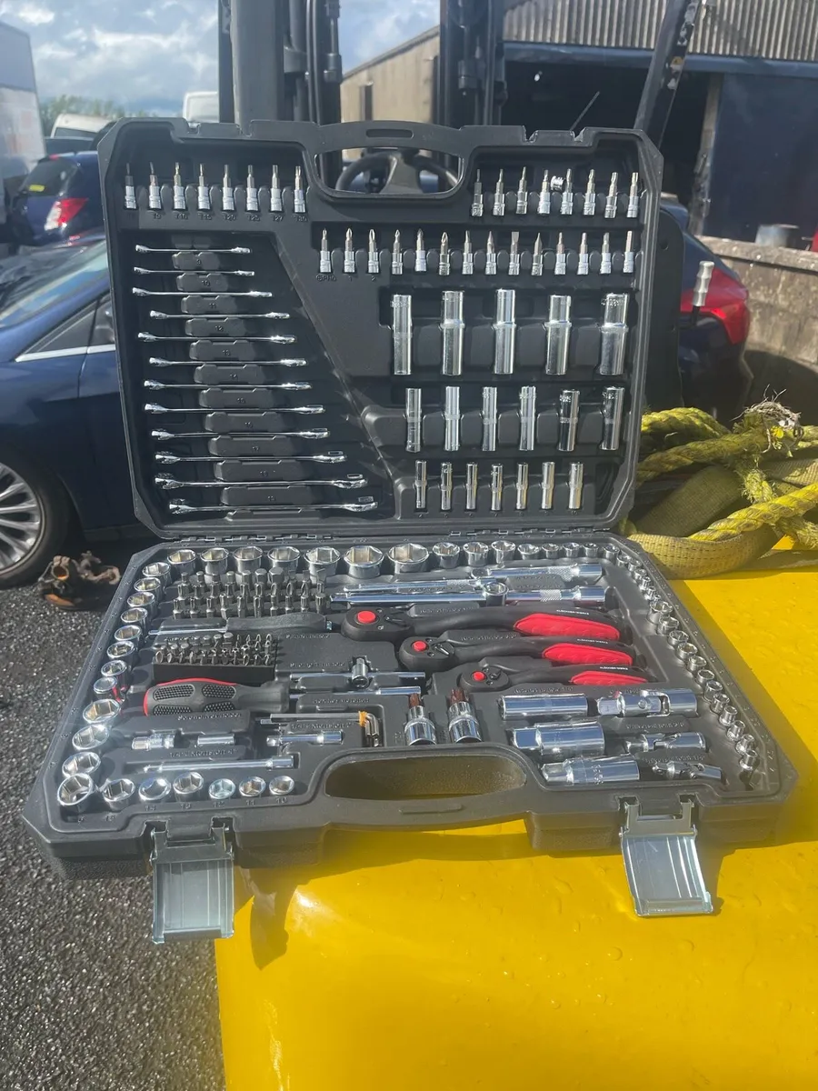 NEW SOCKET SETS - Image 2