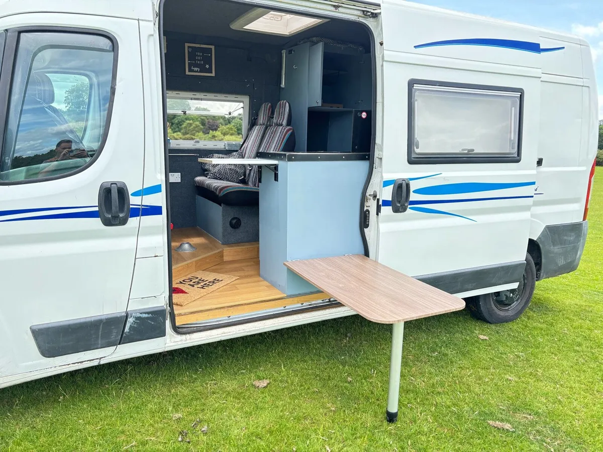 Camper - Image 2