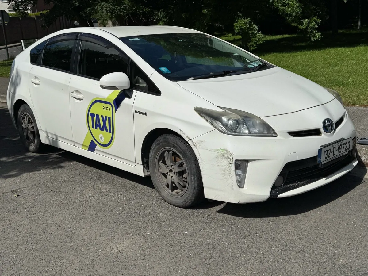 TOYOTA PRIUS 2013 - Image 1