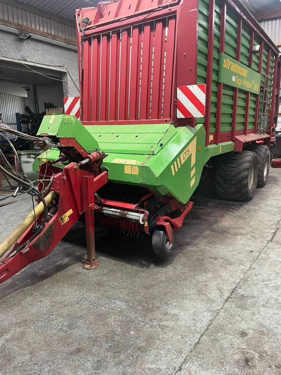 2014 Strautmann 3601 Giga Vitesse silage wagon - Image 2