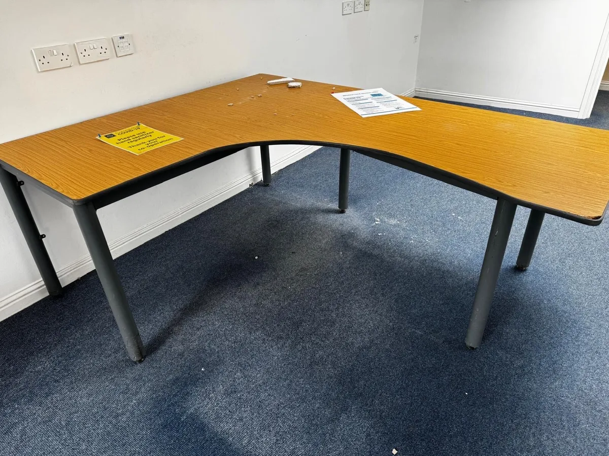 CLEARANCE SALE OFFICE CHAIRS, TABLES, SHELVES - Image 3