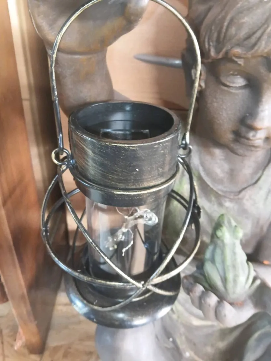 Garden ornament. - Image 2