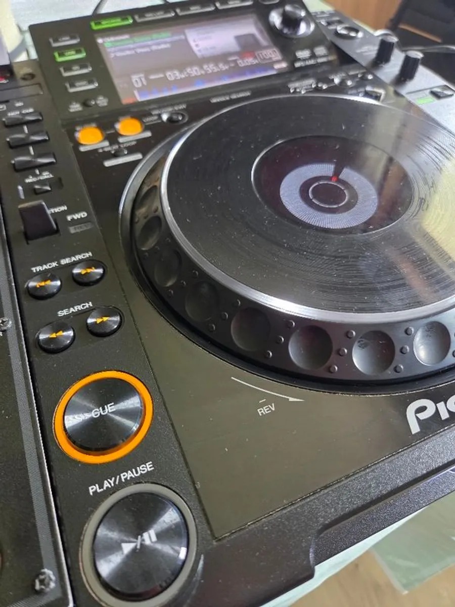 Cdj 2000 X 2 & Djm 800 - Image 4