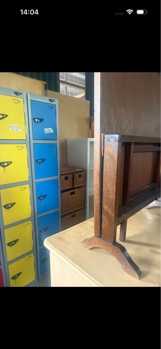 5 door locker with keys - Image 3