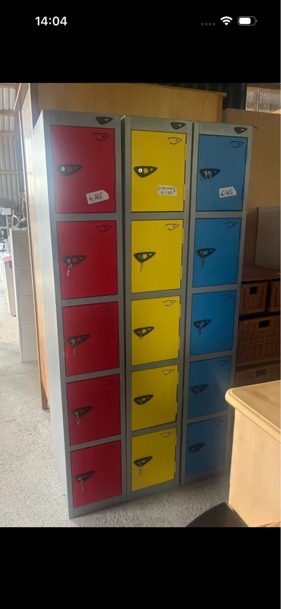 5 door locker with keys - Image 2
