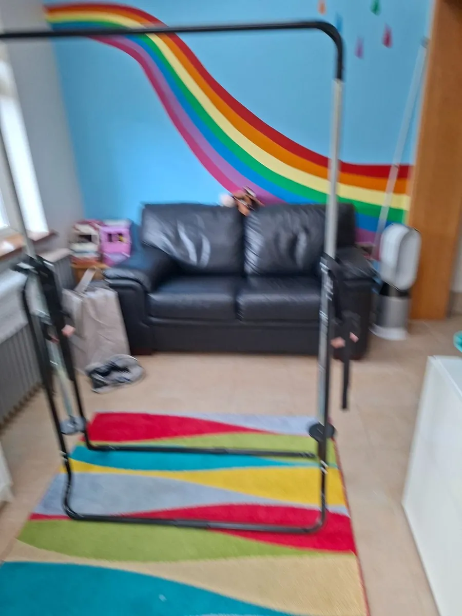Gymnastics bar - Image 3