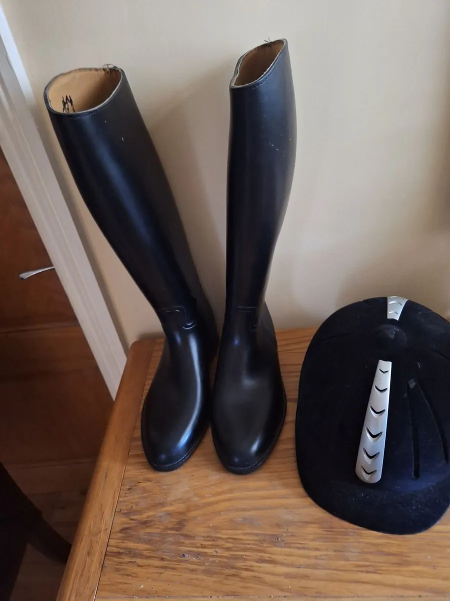 Horse Riding Boots & Hat - Image 1