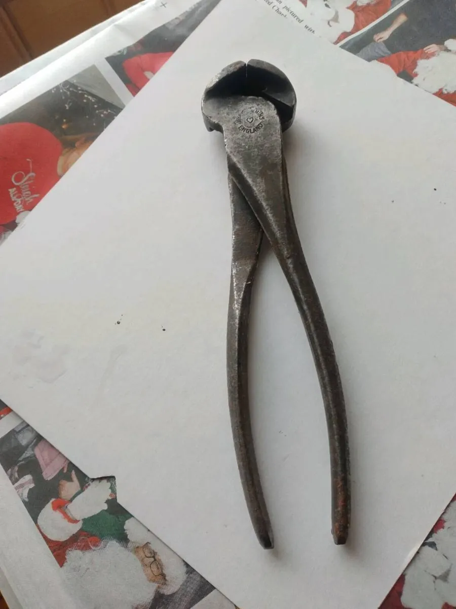 Vintage WW2 Elliot Lucas pliers - Image 1
