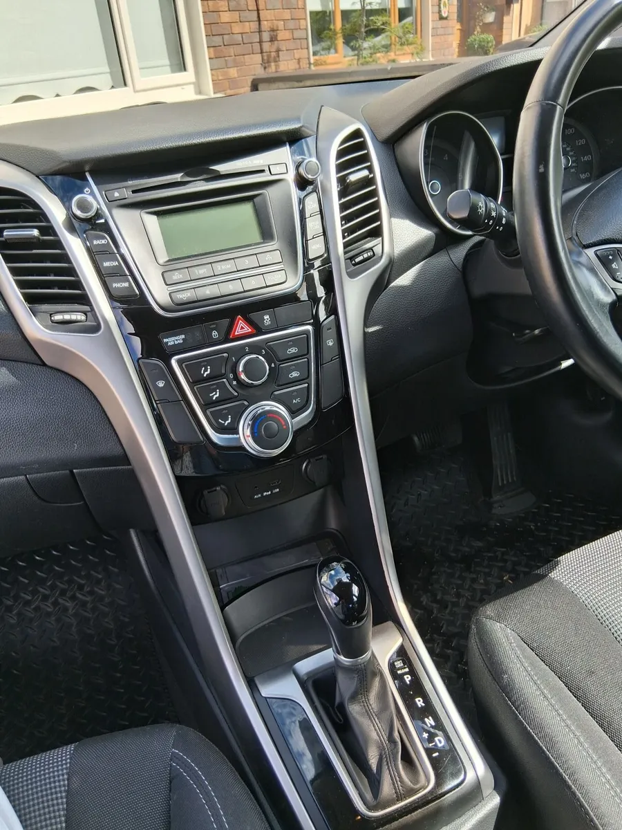 2013 Hyundai i30 1.6 CRDi Automatic | 71,000km - Image 3