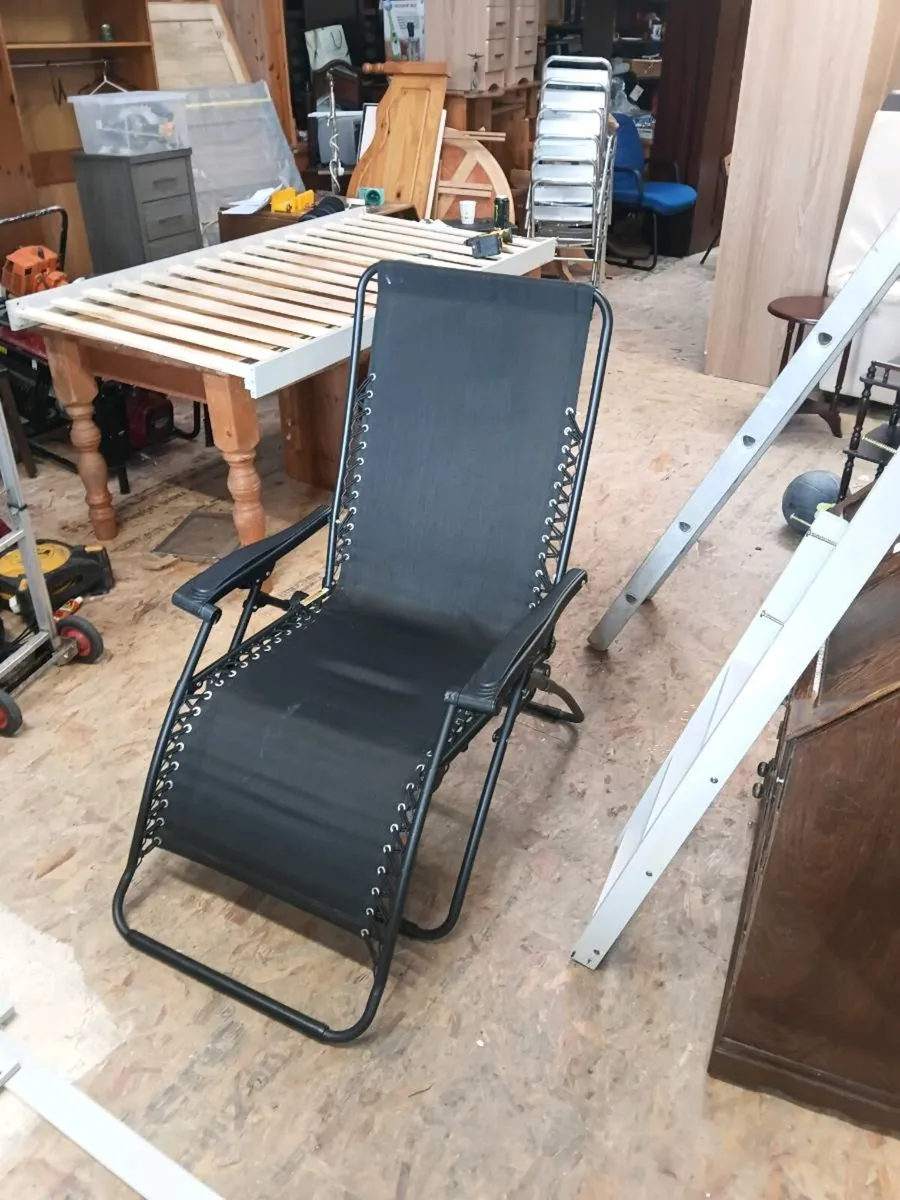 Deluxe Zero Gravity Chair black - Image 1