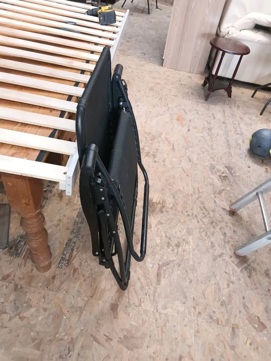 Deluxe Zero Gravity Chair black - Image 3