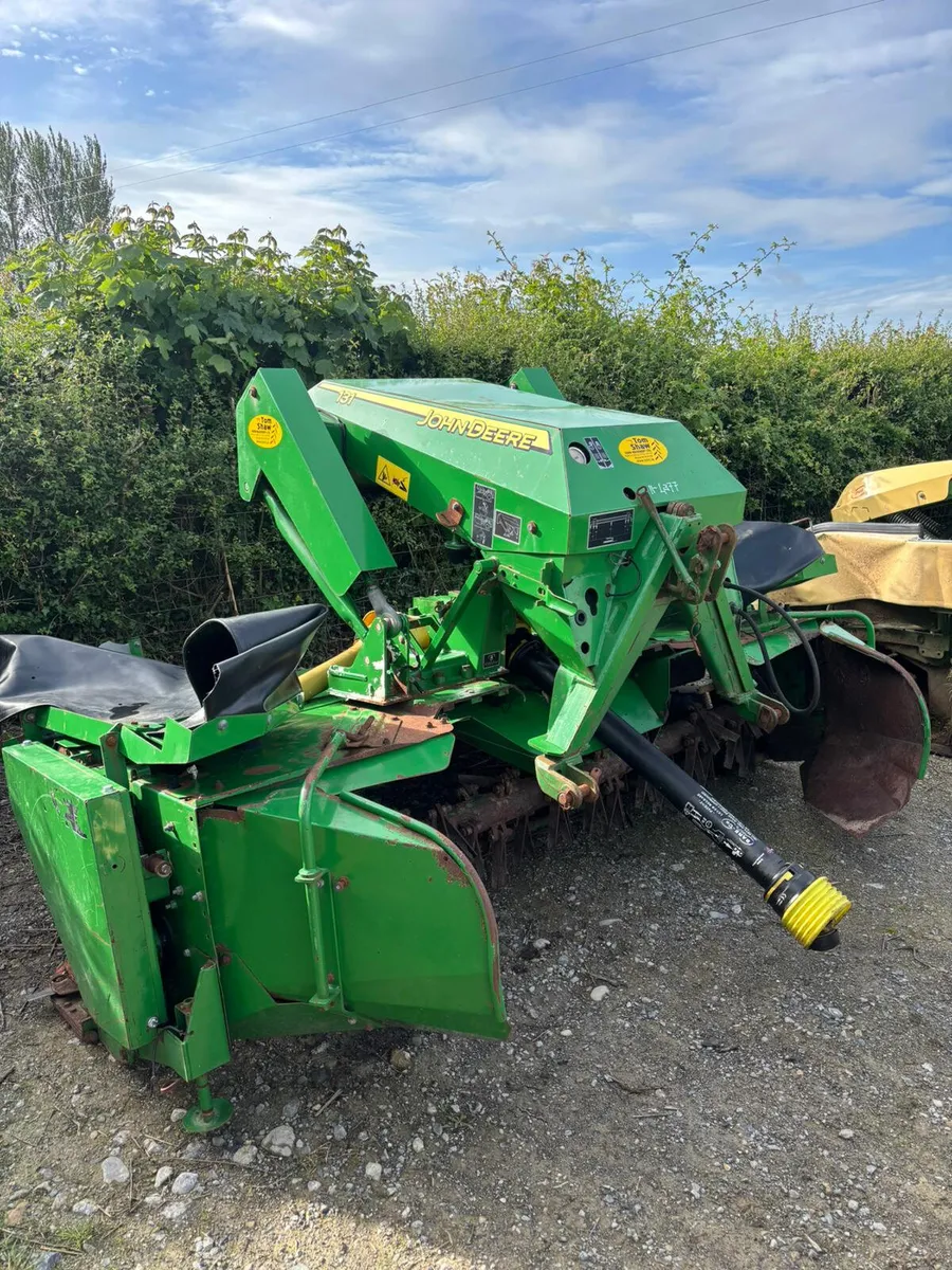 John Deere 131 Front Mower - Image 1