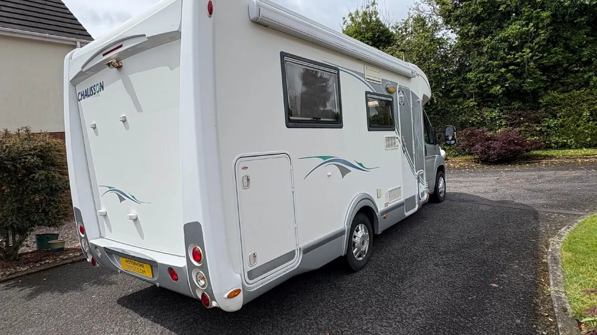 2010 Chausson Welcome 72 Island Bed Motorhome - Image 2