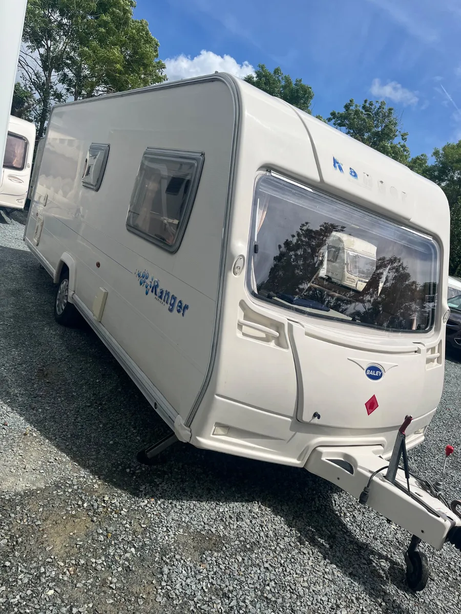 Bailey Ranger Series 5 550/6 – 6 Berth Family - Image 3