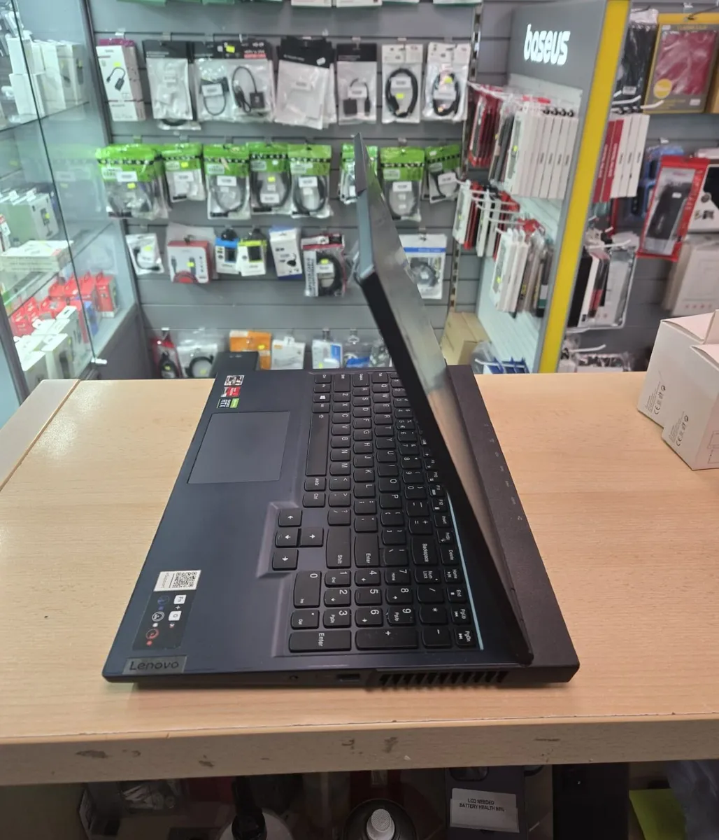 Lenovo Legion 5 15ACH6H - Image 3