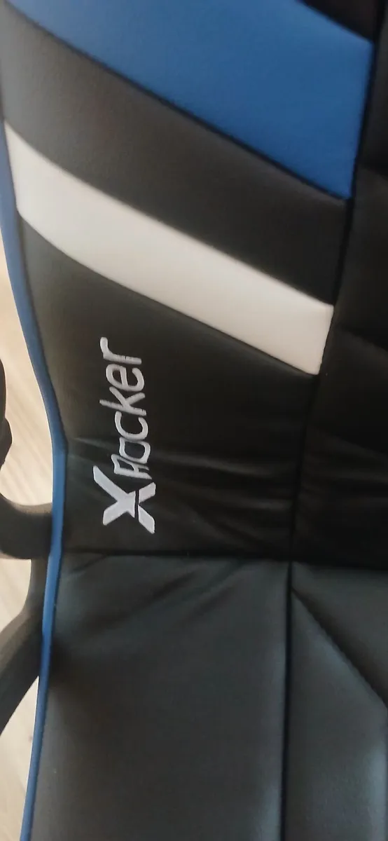 Gaming Chair - Image 3