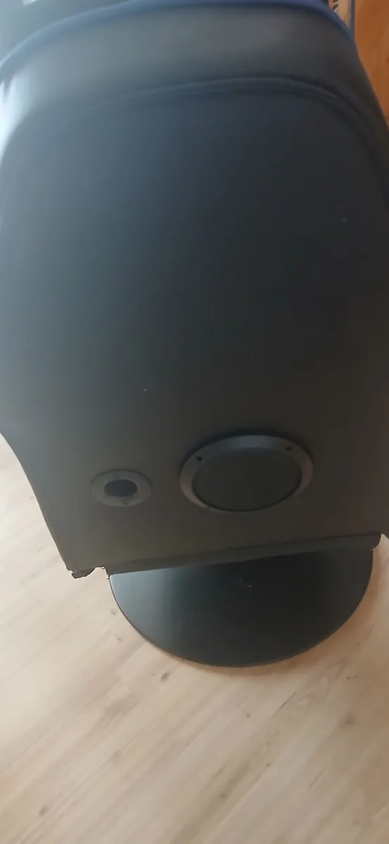 Gaming Chair - Image 4