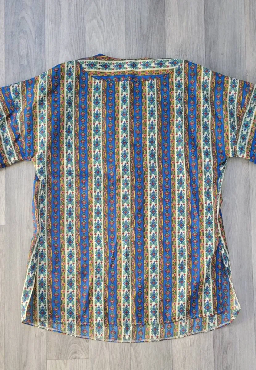 1960s Vintage floral silky bell sleeve split neckl - Image 4