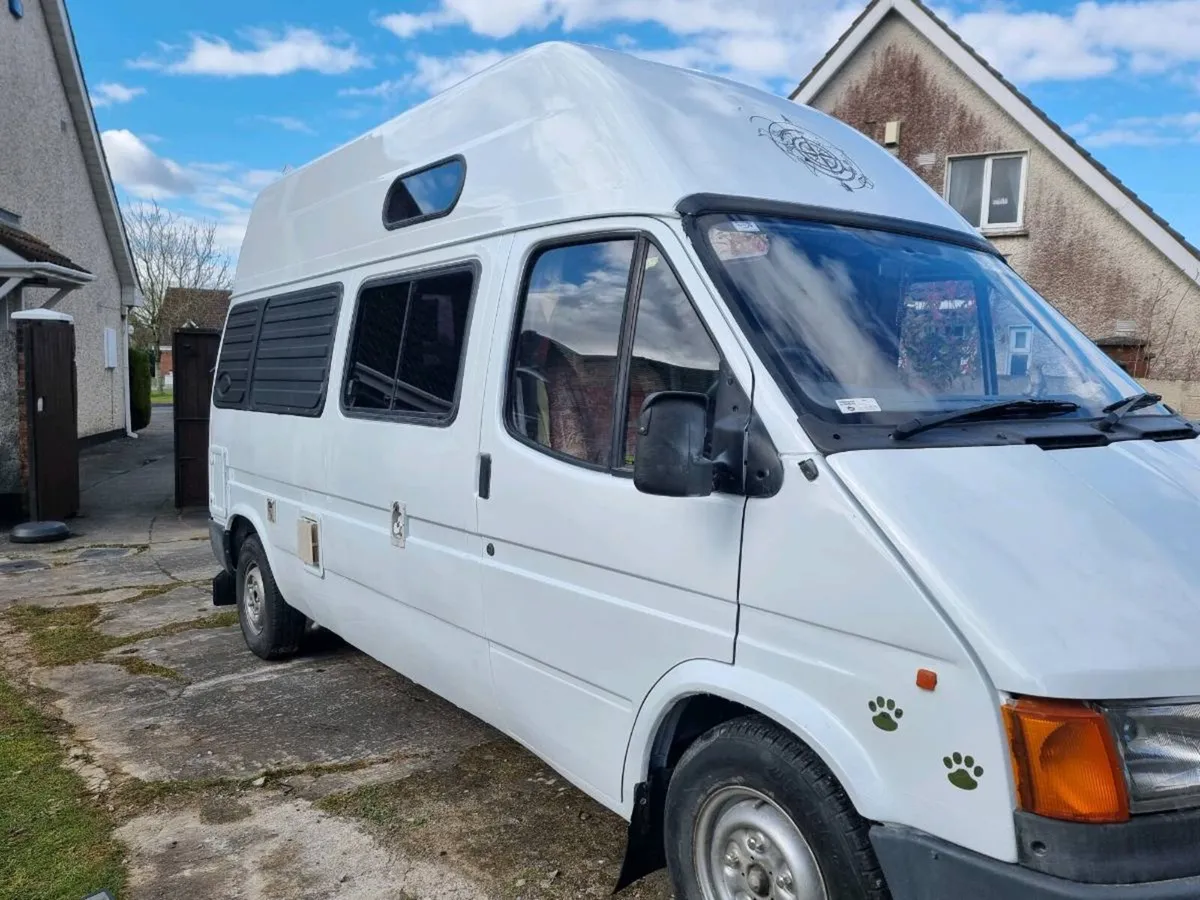Transit camper with shower - Image 4