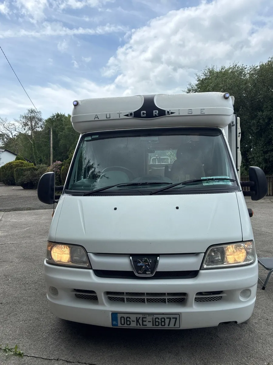 Camper Van - Image 4