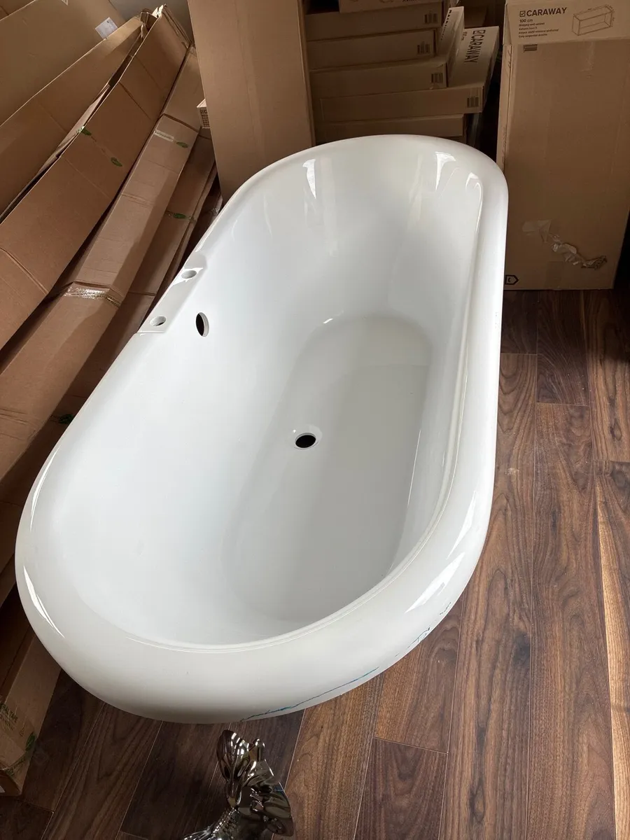 Free standing bath - Image 1