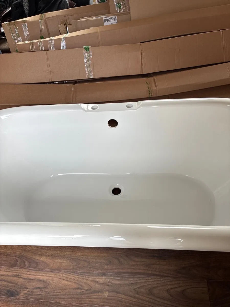 Free standing bath - Image 2