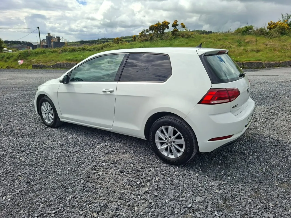 Volkswagen Golf - Image 3