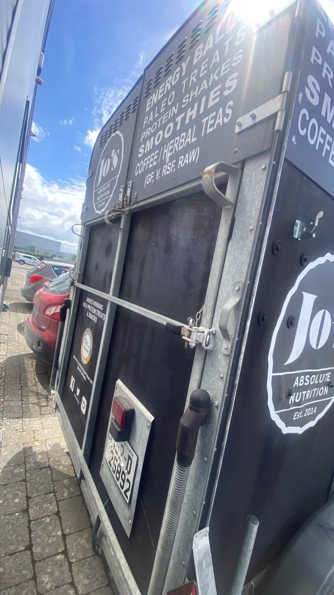 Horsebox catering trailer - Image 3