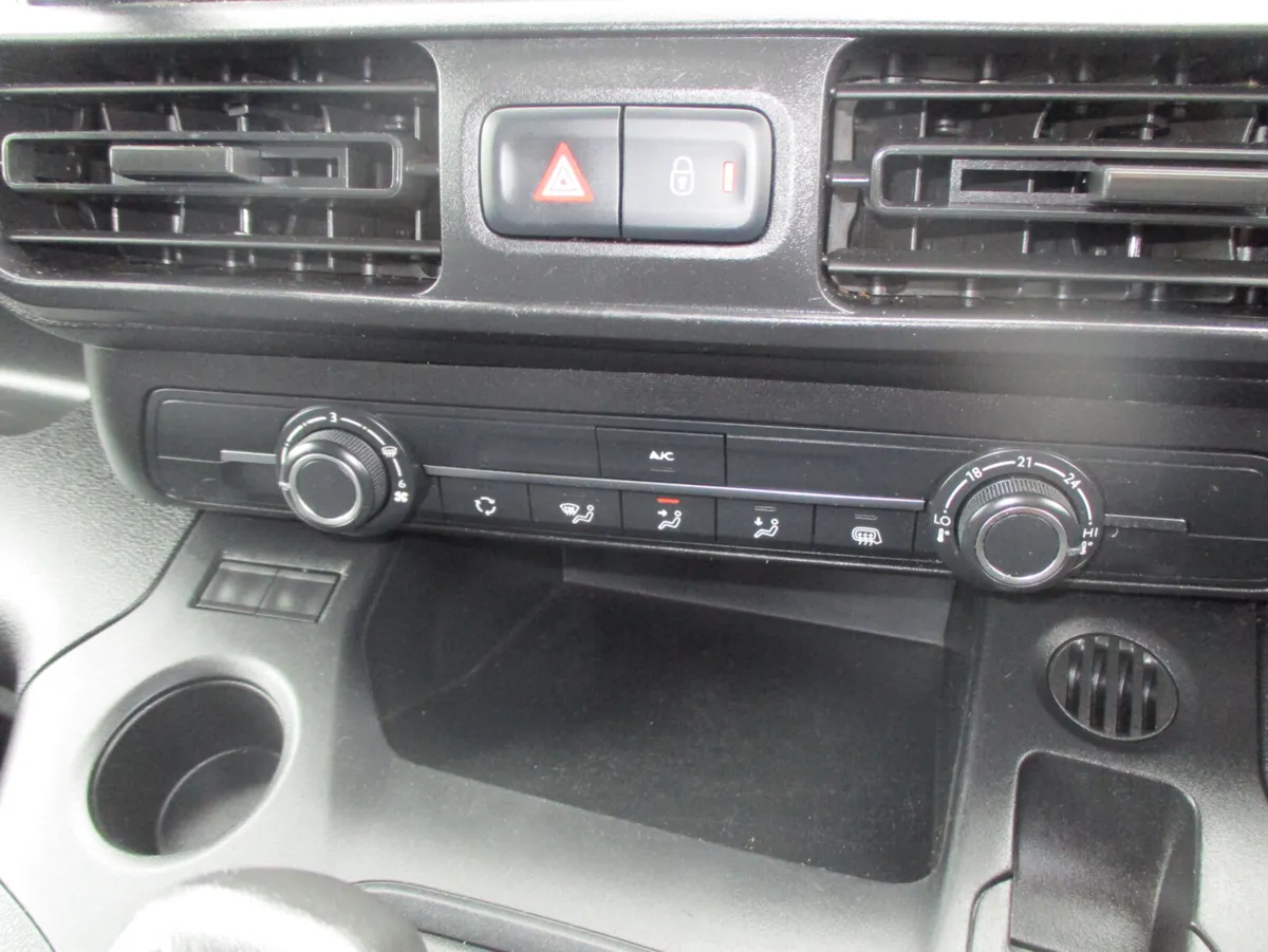 Citroen Berlingo 2021 ENTERPRISE 3 SEATER 100 BHP - Image 4