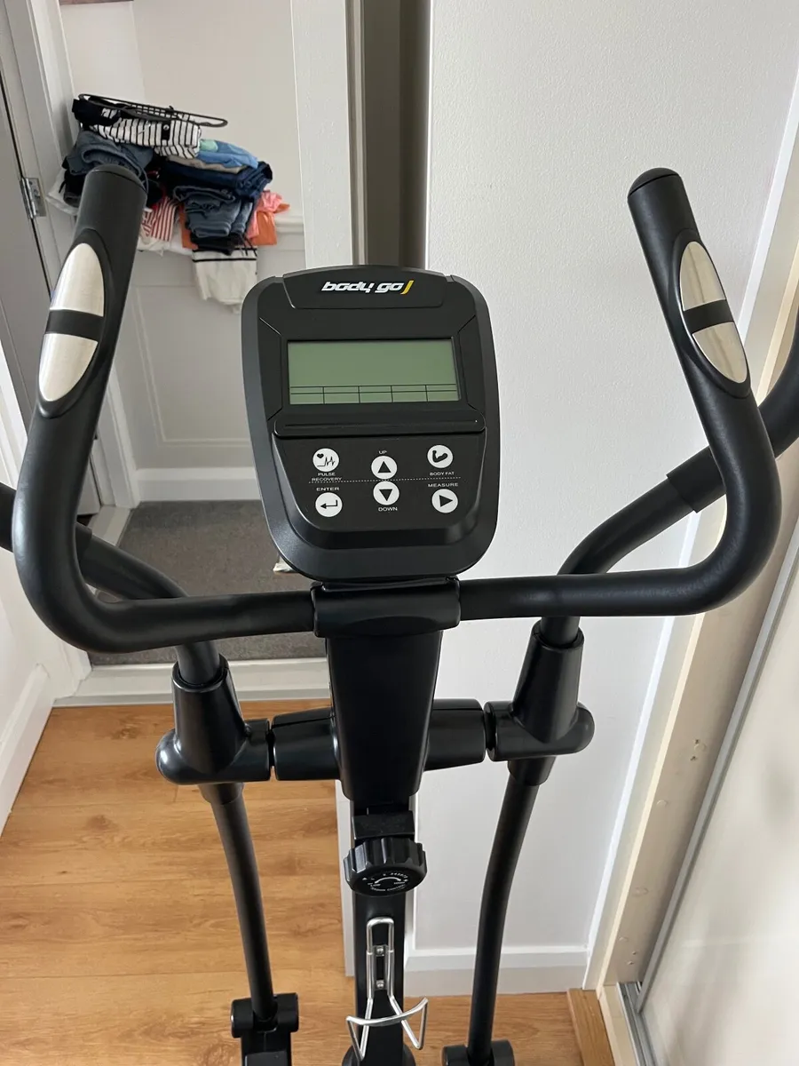 Elliptical machine - Image 2