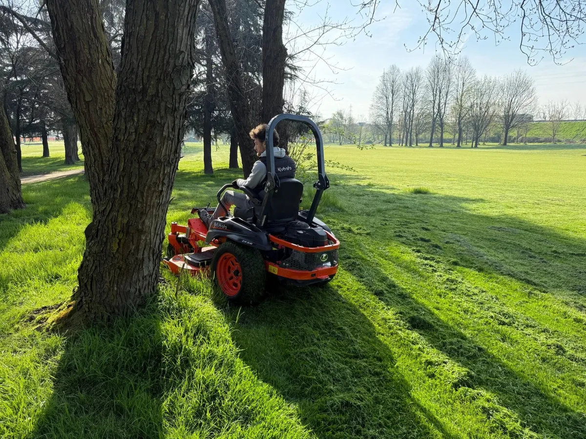 New Kubota Z4-541 RD Zero Turn Lawnmower - Image 2